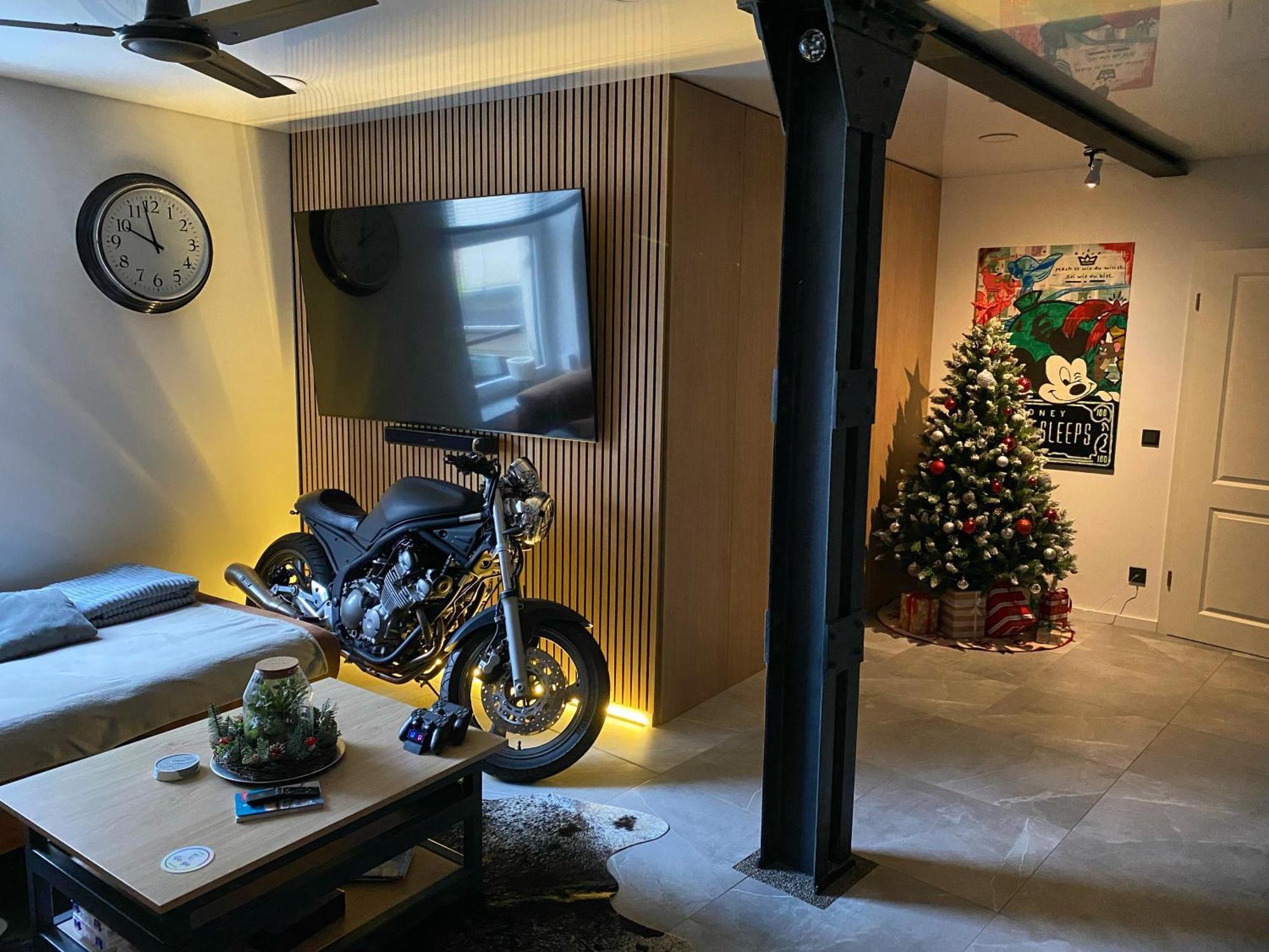 Design Loft - Parkplatz, Wlan, Netflix, Heimkino Apartment Herford